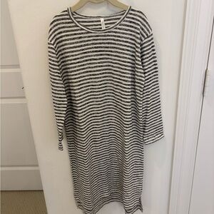 Rylee + Cru Black and White Striped Dress. Size 8/9